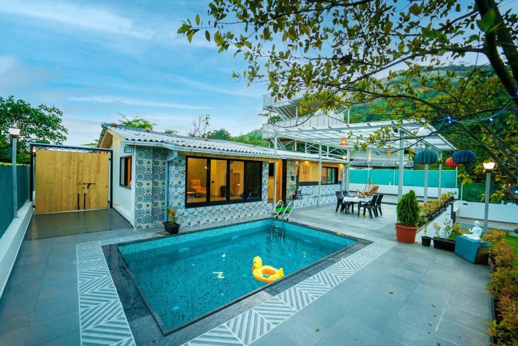 Spicy Mango Lakeside Abode - Luxurious Villa In Pawana Lonavala Bagian luar foto